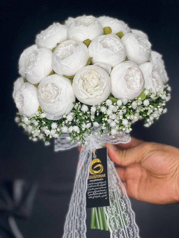 دسته گل پیونی ۳۰ شاخه با ژیپسوفیلا